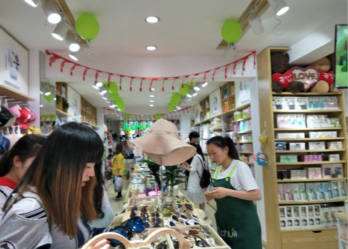 20170505094629096649.jpg 人流4.jpg